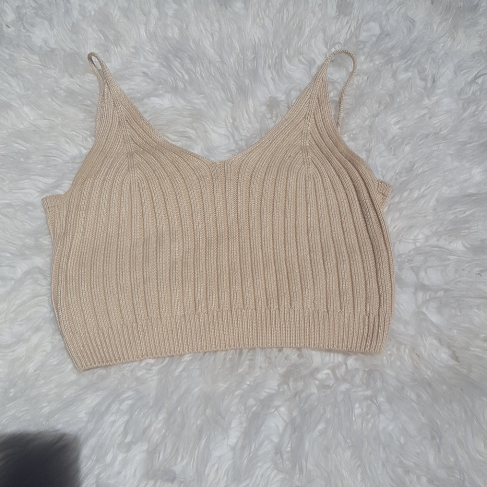 Beige knitted crop top